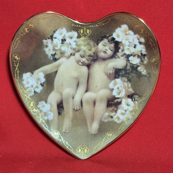 Vintage Bradford Exchange Enchanting Dreams Heart Decorative Plate No 073A 1997 - Picture 1 of 15